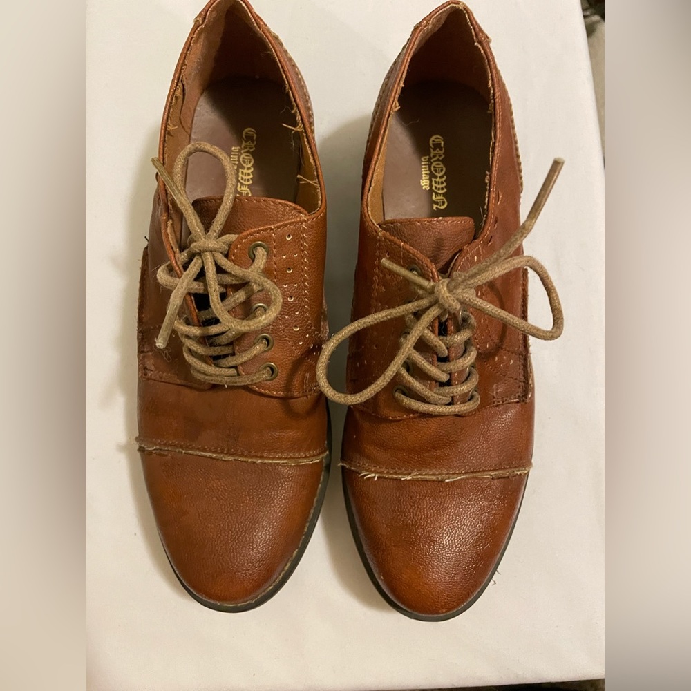 NEW Crown Vintage Women Bootie Shoes